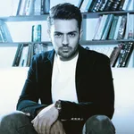 نیما علامه