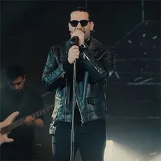 اجرای موزیک اینا 