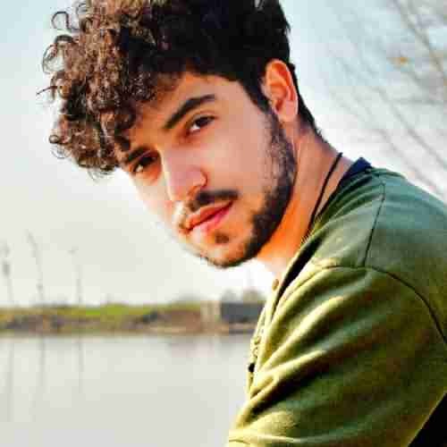 artist profile img
